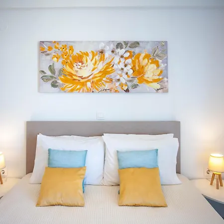 Apartment Sunflower By The Sea *