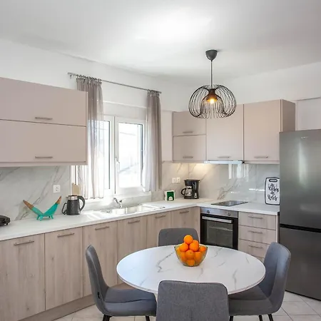 Apartment Sunflower By The Sea Rethymno (Crete)