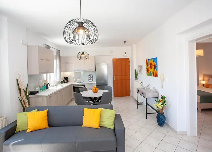 Sunflower By The Sea * Retimno